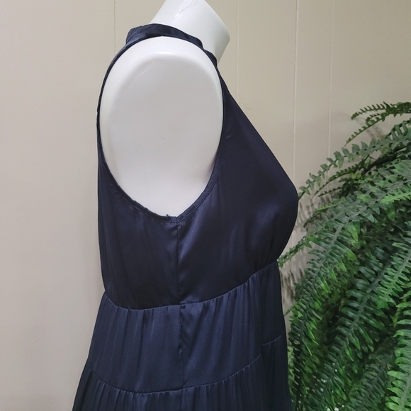 ​🛍️ Stunning Navy Blue V-Neck Tiered Mini Dress - Sleeveless & Flowy Vaca Vibes - Picture 8 of 12